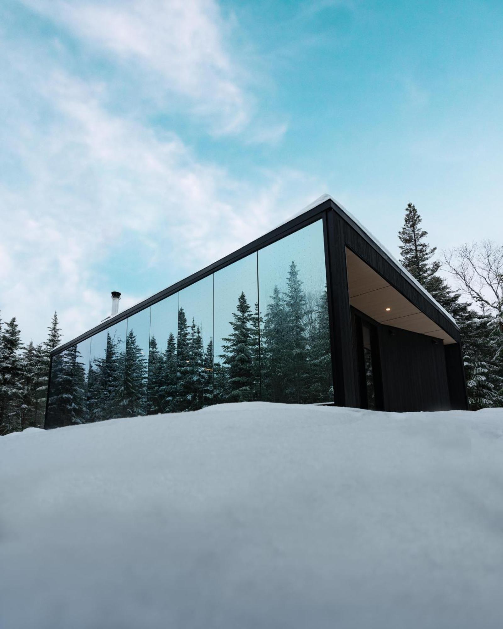 Reflexion Charlevoix - Maisons Miroirs Петіт-Рів'єр-Сен-Франсуа Екстер'єр фото